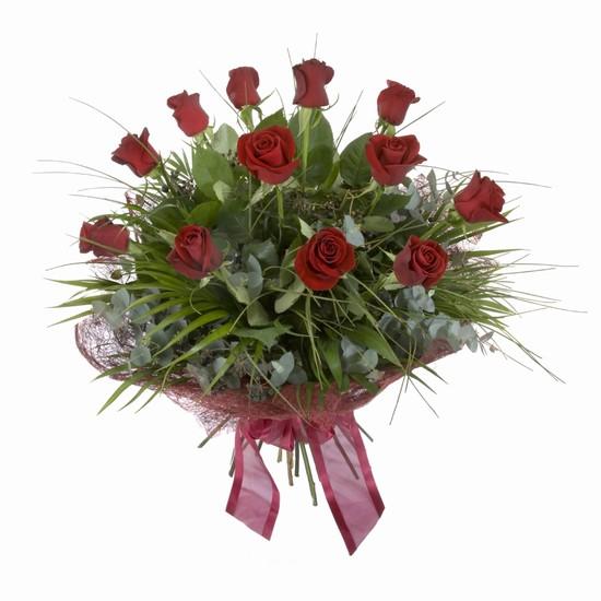 Etkileyici buket 11 adet kirmizi gül buketi  Malatya uluslararası çiçek gönderme 