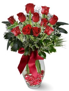 9 adet gül  Malatya uluslararası çiçek gönderme  kirmizi gül
