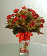 yapay güllerden vazo  9 gül  Malatya kaliteli taze ve ucuz çiçekler 