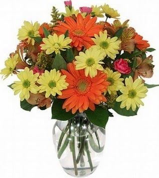  Malatya online çiçekçi , çiçek siparişi  vazo içerisinde karışık mevsim çiçekleri