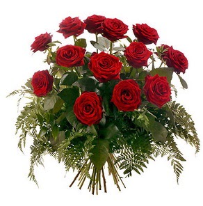  Malatya uluslararası çiçek gönderme  15 adet kırmızı gülden buket