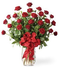 Sevgilime sıradışı hediye güller 24 gül  Malatya güvenli kaliteli hızlı çiçek 